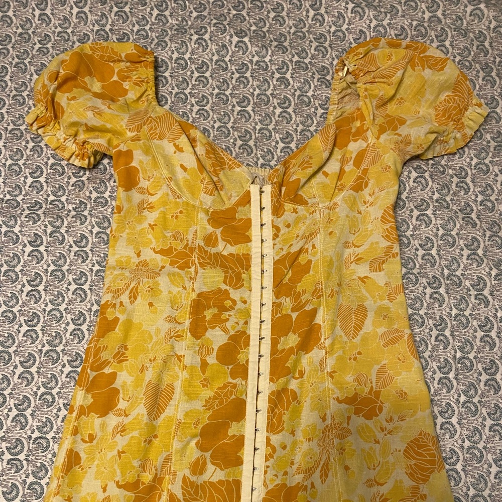 URBAN OUTFITTERS Floral sundress